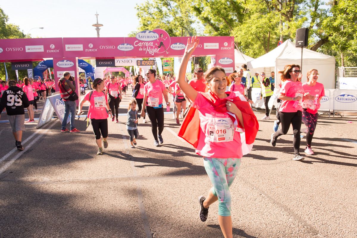 Carrera de la Mujer de Madrid - META, ARCO IZQUIERDO (de 1:04:06 a 1:05:40)