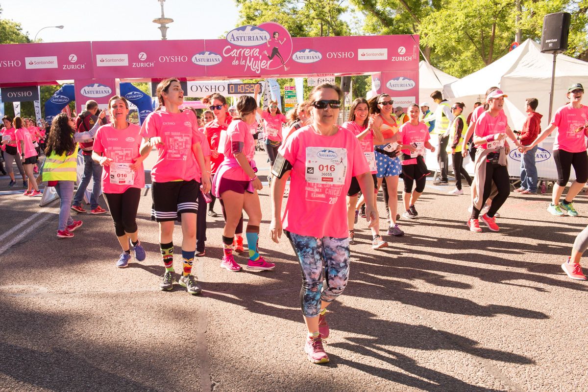 Carrera de la Mujer de Madrid - META, ARCO IZQUIERDO (de 1:04:06 a 1:05:40)