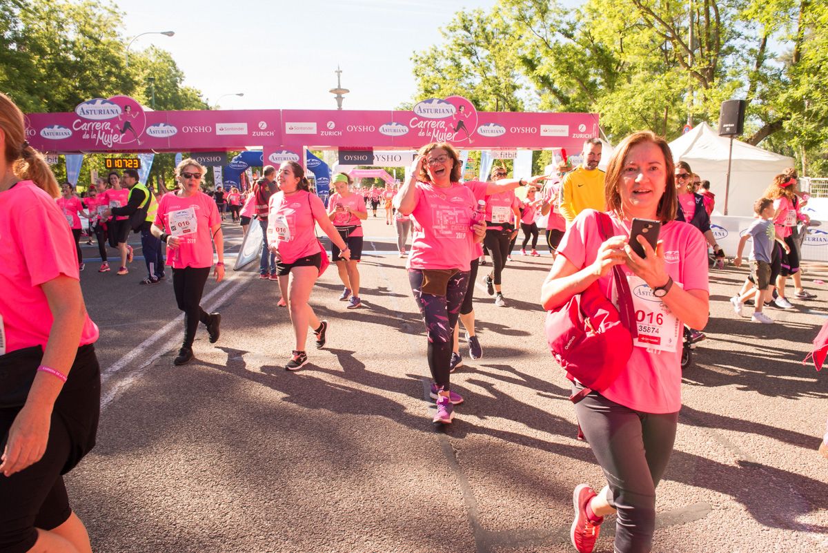 Carrera de la Mujer de Madrid - META, ARCO IZQUIERDO (de 1:05:46 a 1:07:25)