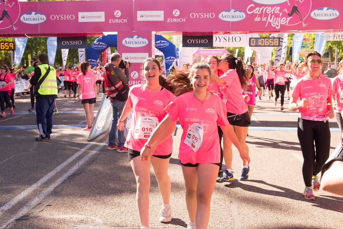 Carrera de la Mujer de Madrid - META, ARCO IZQUIERDO (de 1:05:46 a 1:07:25)