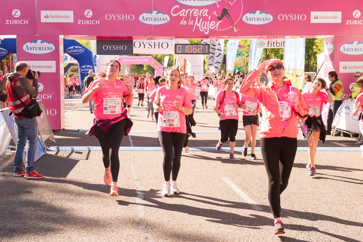 Carrera de la Mujer de Madrid - META, ARCO IZQUIERDO (de 1:05:46 a 1:07:25)