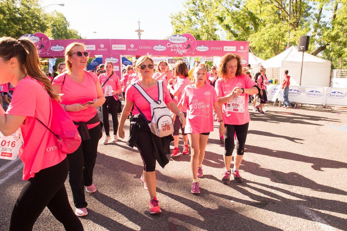 Carrera de la Mujer de Madrid - META, ARCO IZQUIERDO (de 1:05:46 a 1:07:25)