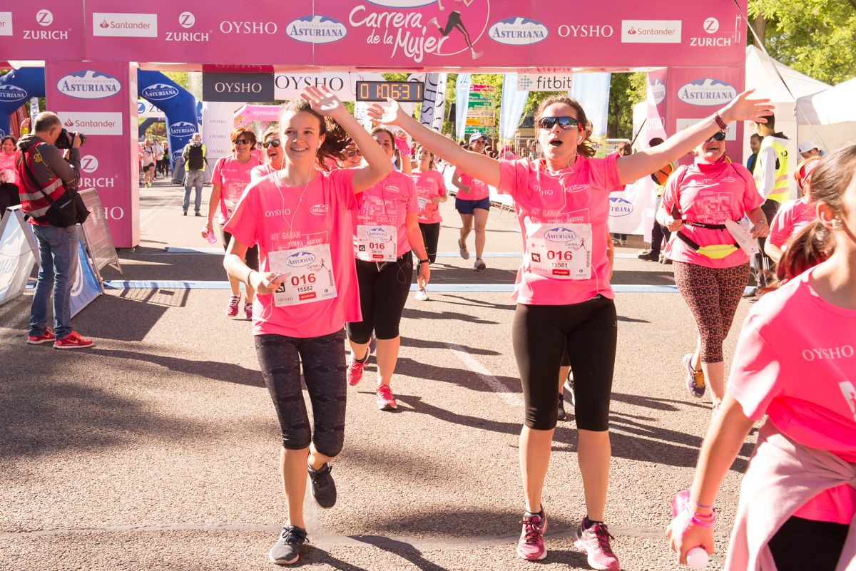 Carrera de la Mujer de Madrid - META, ARCO IZQUIERDO (de 1:05:46 a 1:07:25)