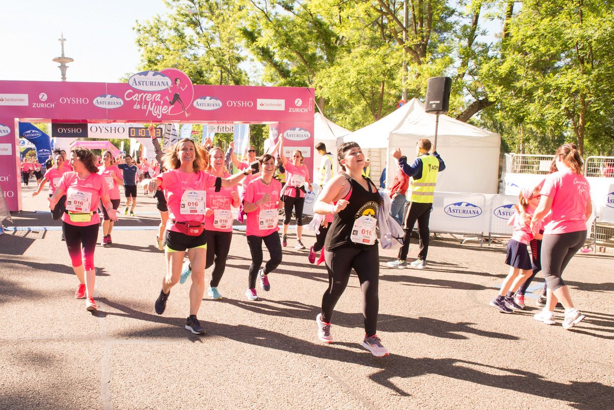Carrera de la Mujer de Madrid - META, ARCO IZQUIERDO (de 1:05:46 a 1:07:25)