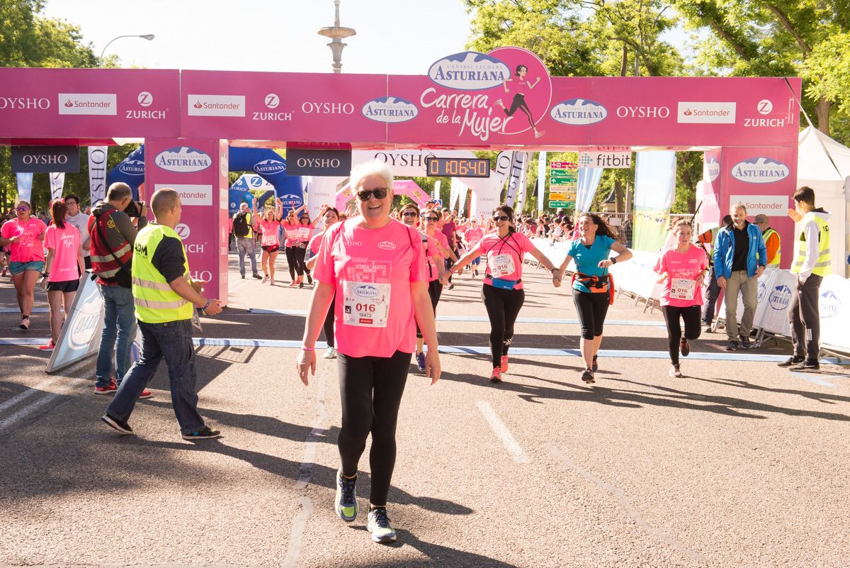 Carrera de la Mujer de Madrid - META, ARCO IZQUIERDO (de 1:05:46 a 1:07:25)