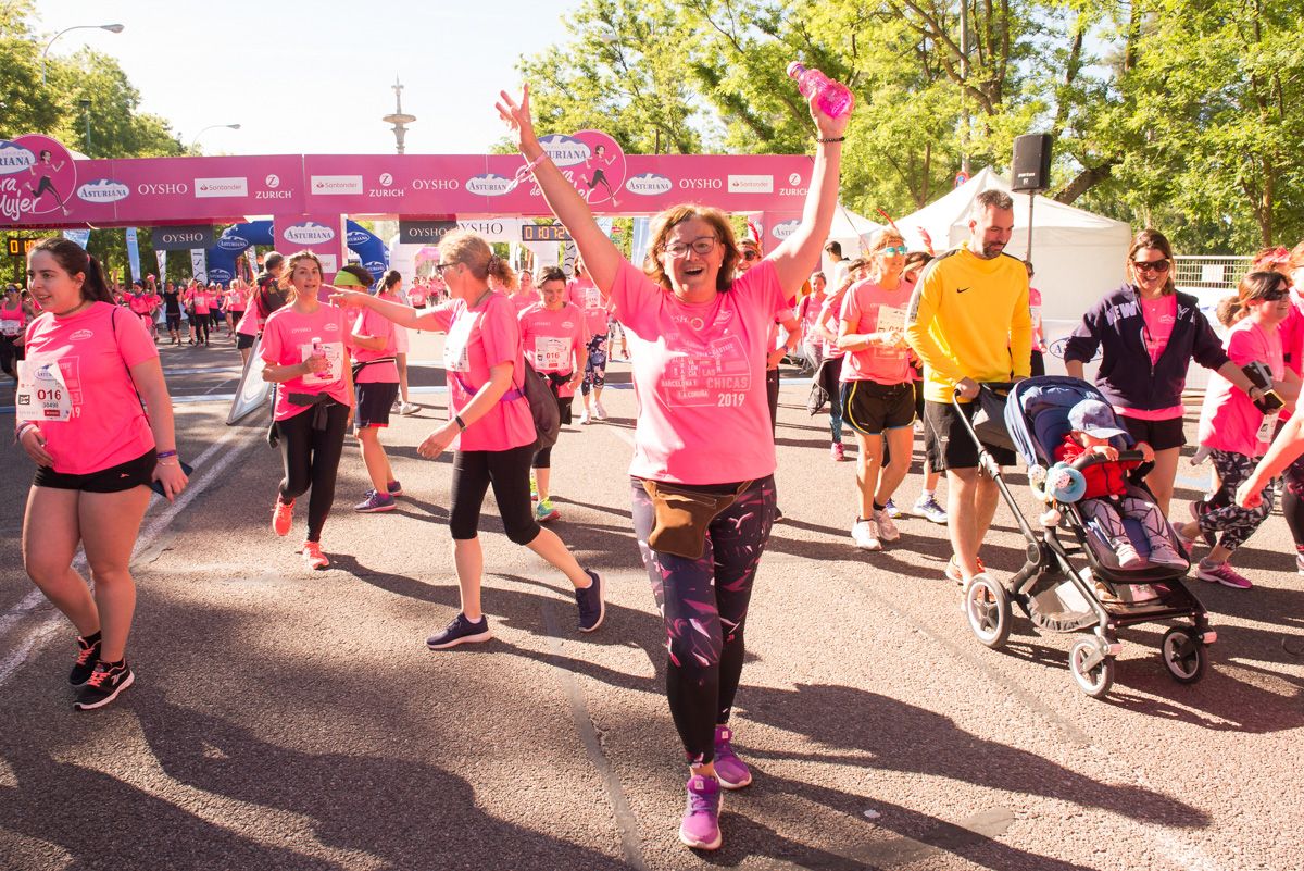 Carrera de la Mujer de Madrid - META, ARCO IZQUIERDO (de 1:07:26 a 1:09:05)