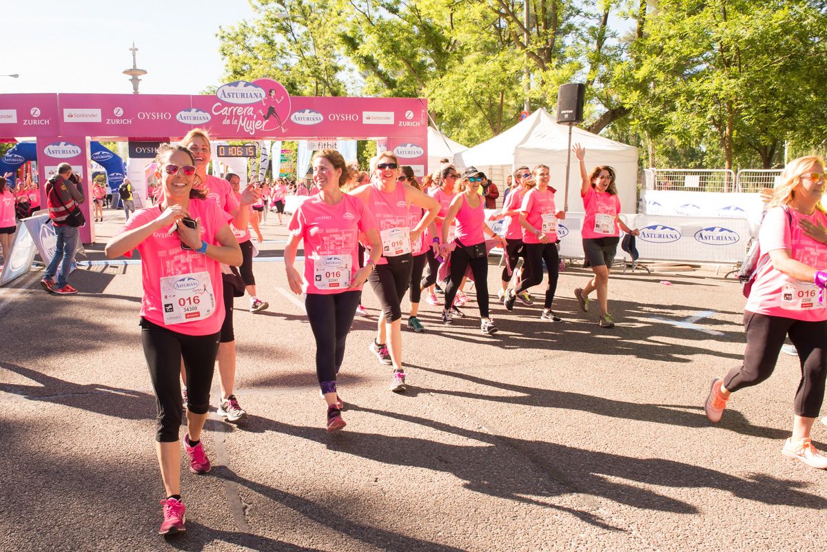 Carrera de la Mujer de Madrid - META, ARCO IZQUIERDO (de 1:05:46 a 1:07:25)