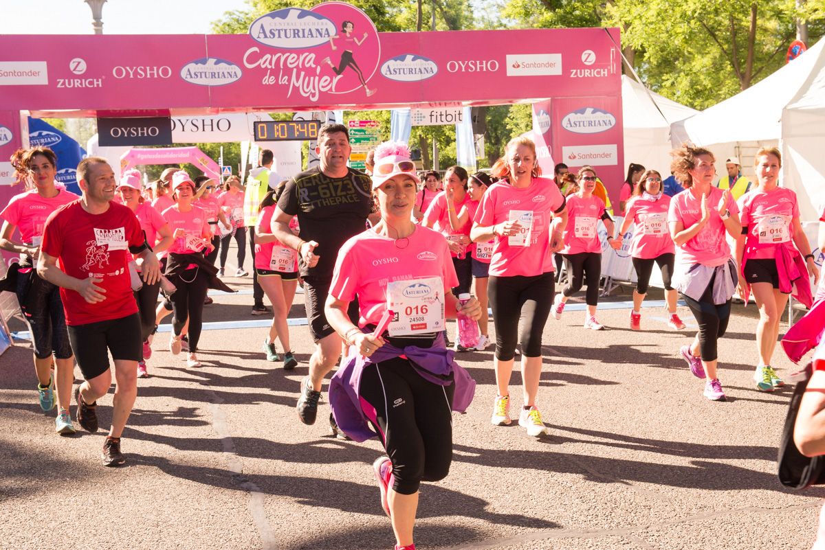 Carrera de la Mujer de Madrid - META, ARCO IZQUIERDO (de 1:07:26 a 1:09:05)