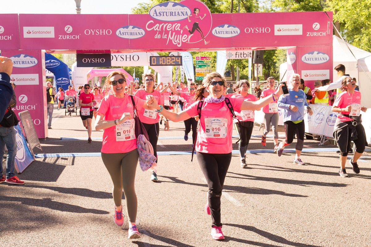 Carrera de la Mujer de Madrid - META, ARCO IZQUIERDO (de 1:07:26 a 1:09:05)