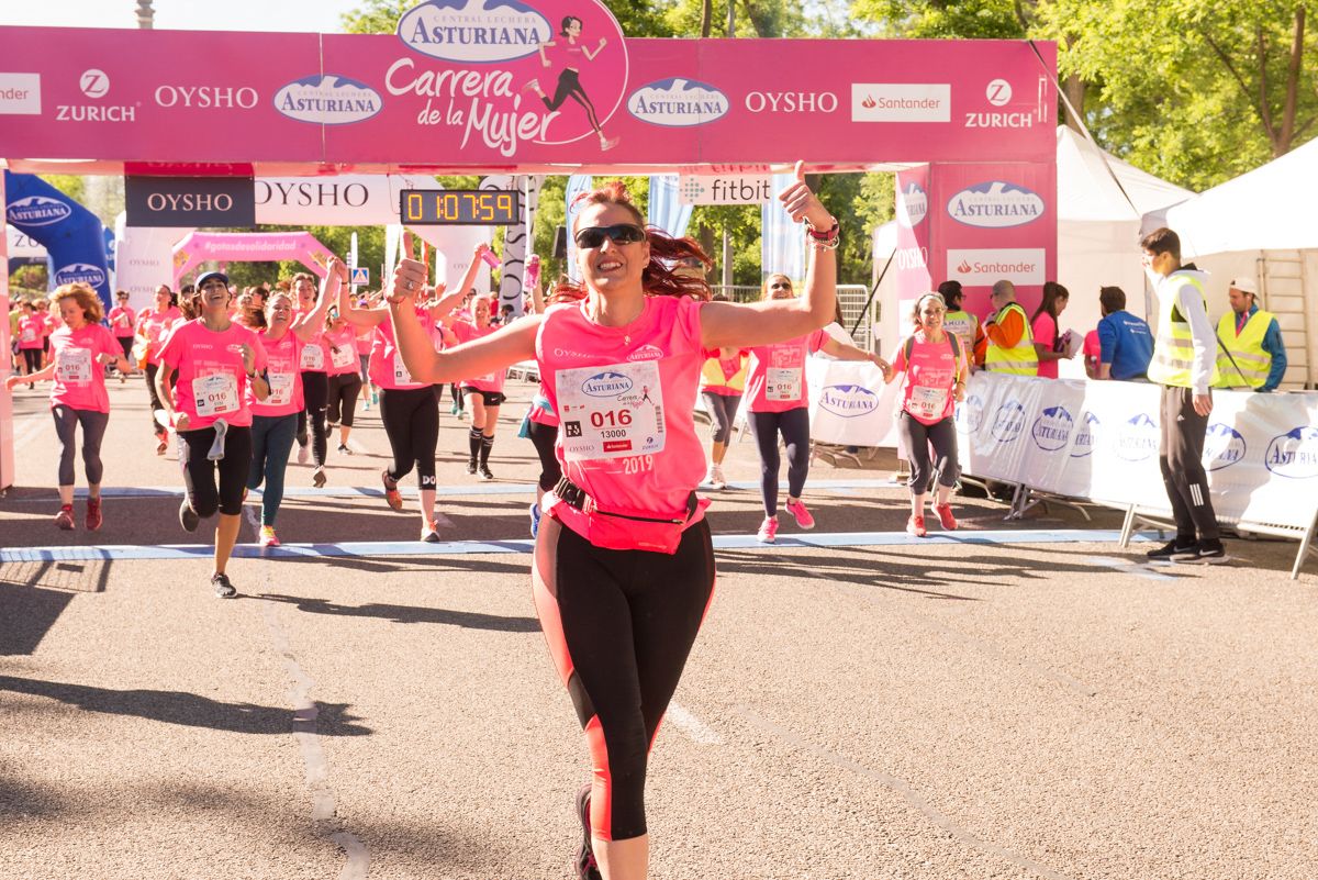 Carrera de la Mujer de Madrid - META, ARCO IZQUIERDO (de 1:07:26 a 1:09:05)