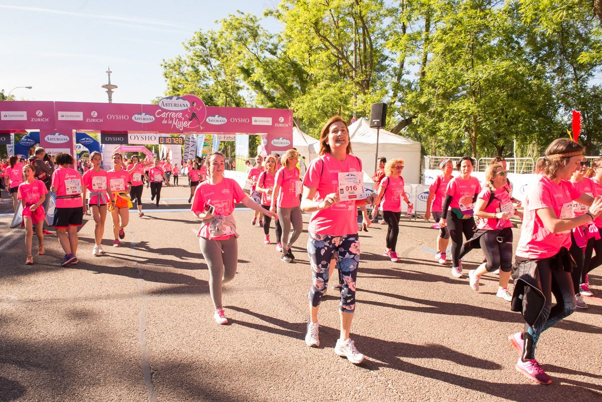 Carrera de la Mujer de Madrid - META, ARCO IZQUIERDO (de 1:07:26 a 1:09:05)