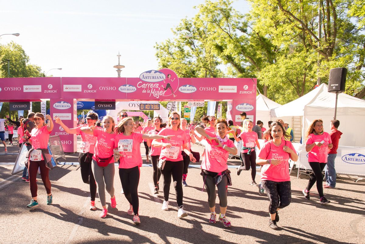 Carrera de la Mujer de Madrid - META, ARCO IZQUIERDO (de 1:07:26 a 1:09:05)