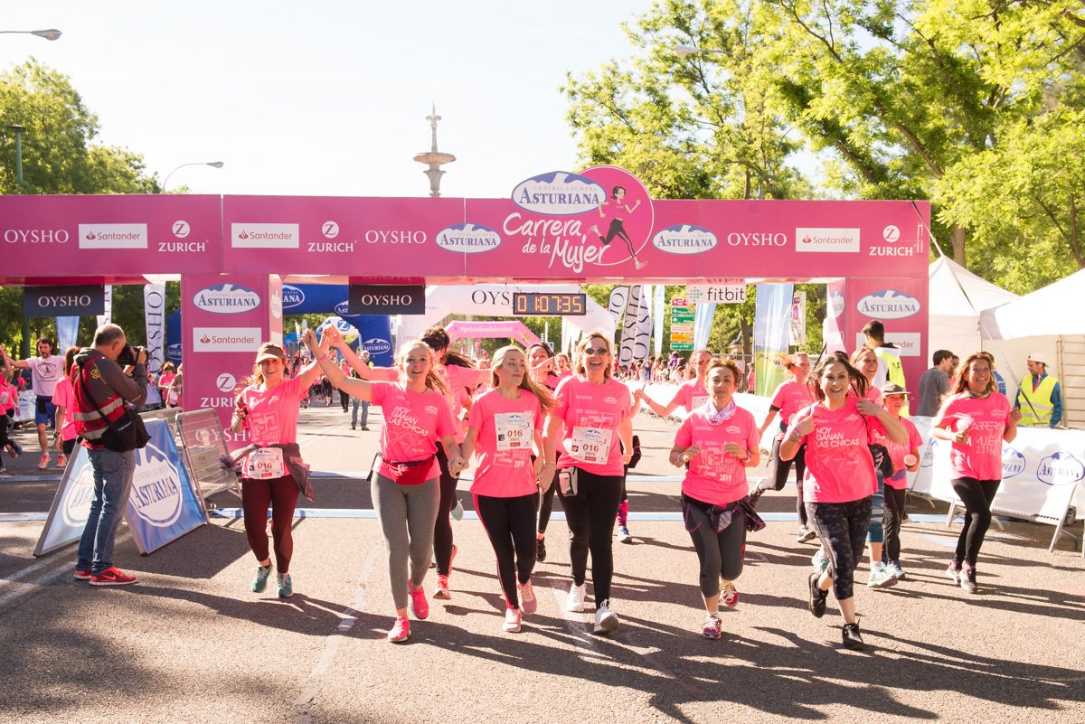 Carrera de la Mujer de Madrid - META, ARCO IZQUIERDO (de 1:07:26 a 1:09:05)