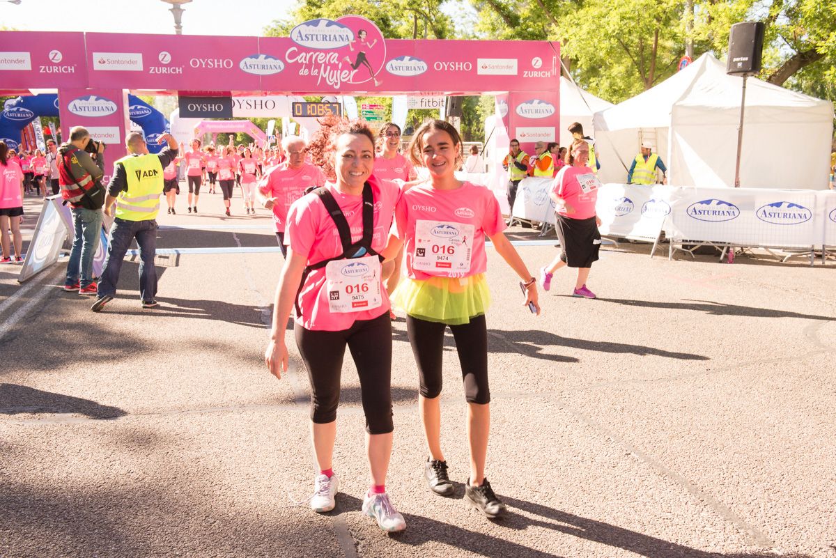 Carrera de la Mujer de Madrid - META, ARCO IZQUIERDO (de 1:07:26 a 1:09:05)