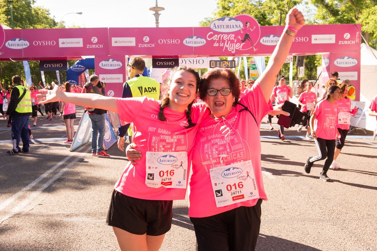 Carrera de la Mujer de Madrid - META, ARCO IZQUIERDO (de 1:09:07 a 1:12:58)