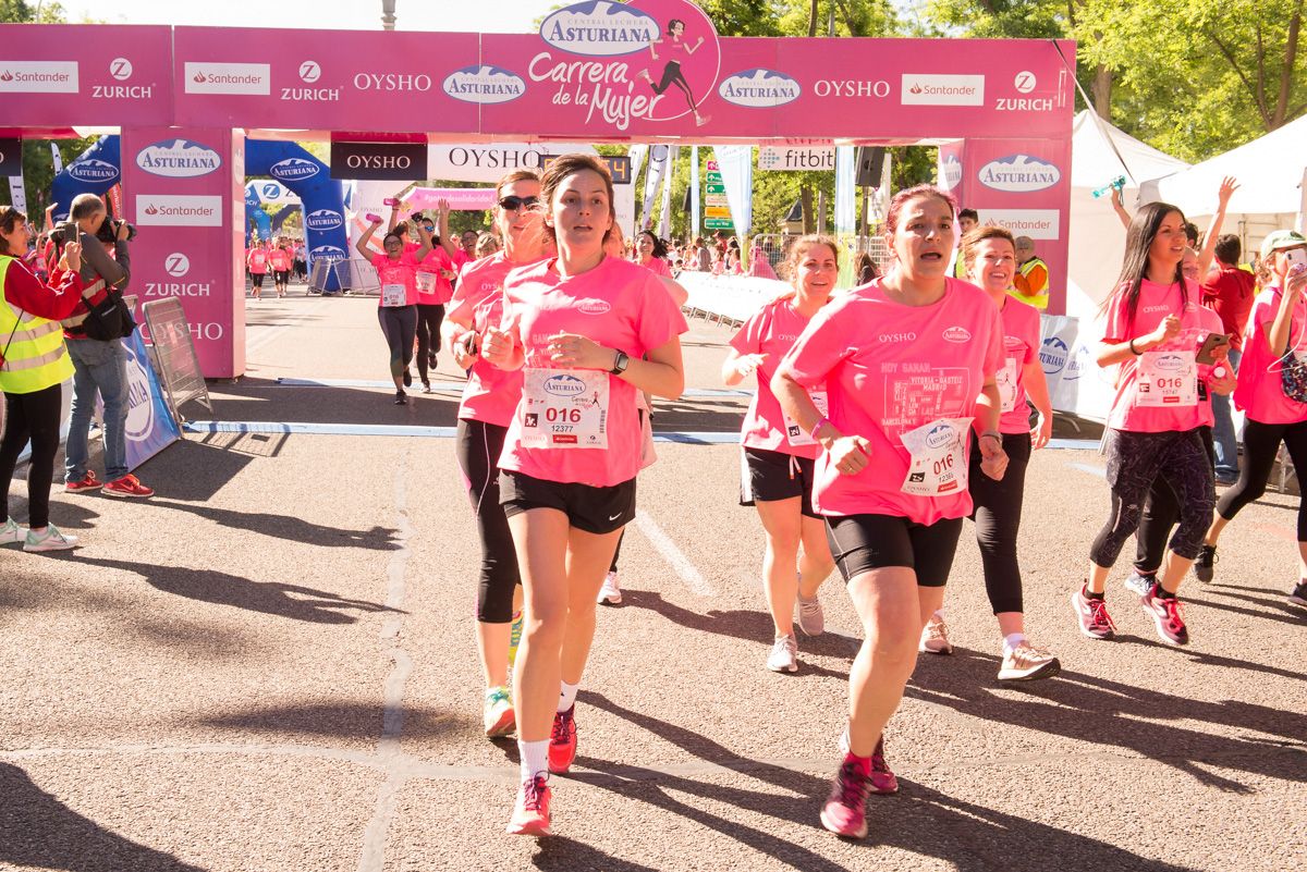 Carrera de la Mujer de Madrid - META, ARCO IZQUIERDO (de 1:09:07 a 1:12:58)