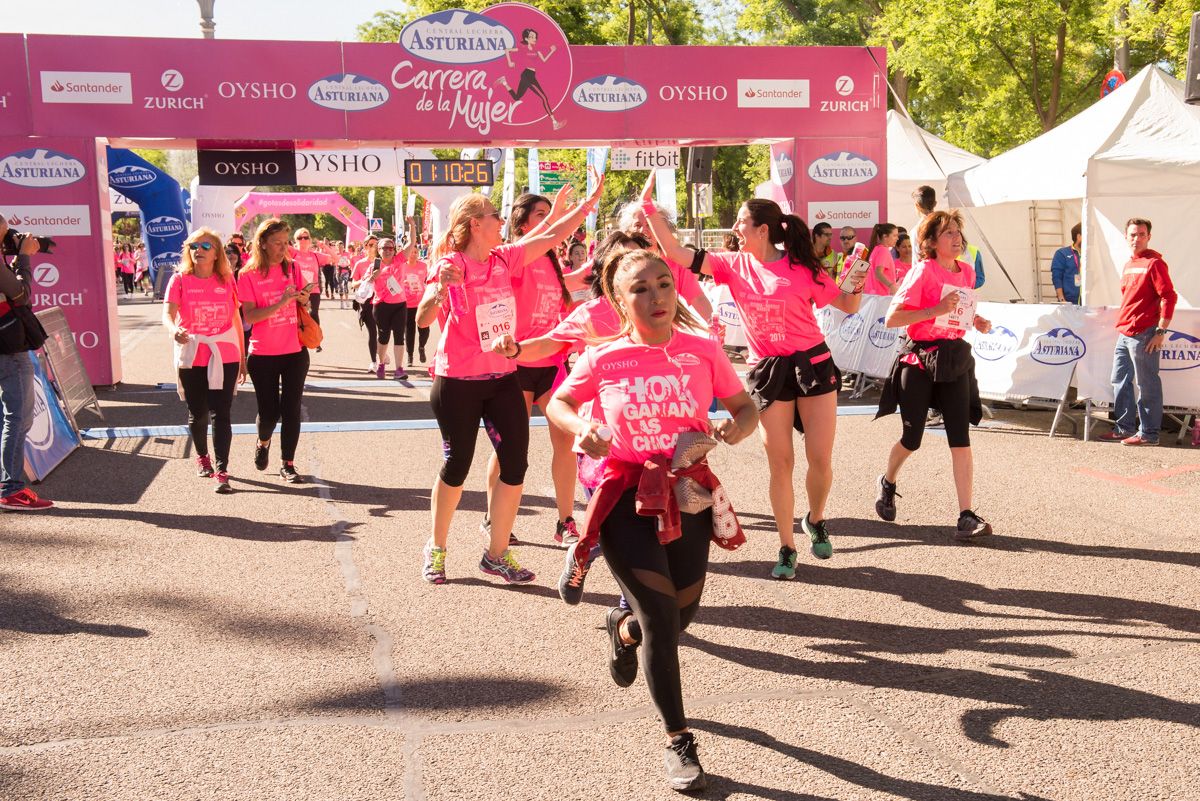 Carrera de la Mujer de Madrid - META, ARCO IZQUIERDO (de 1:09:07 a 1:12:58)