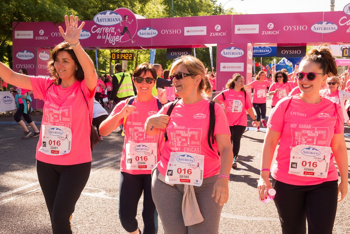 Carrera de la Mujer de Madrid - META, ARCO IZQUIERDO (de 1:12:58 a 1:15:30)