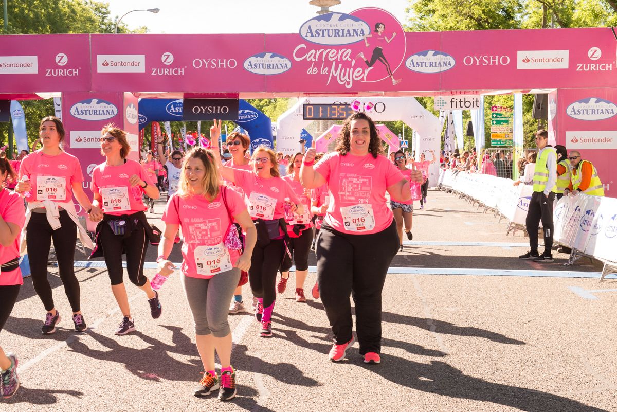 Carrera de la Mujer de Madrid - META, ARCO IZQUIERDO (de 1:12:58 a 1:15:30)