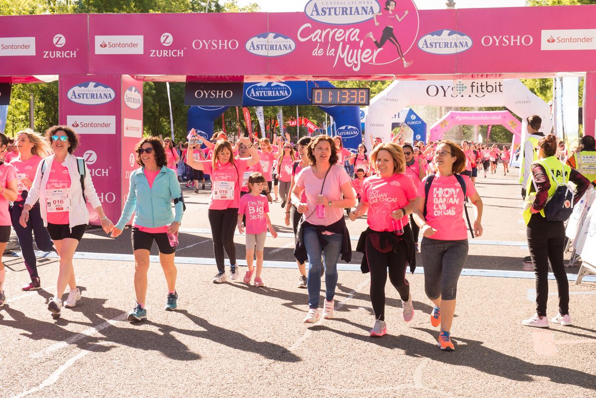 Carrera de la Mujer de Madrid - META, ARCO IZQUIERDO (de 1:12:58 a 1:15:30)