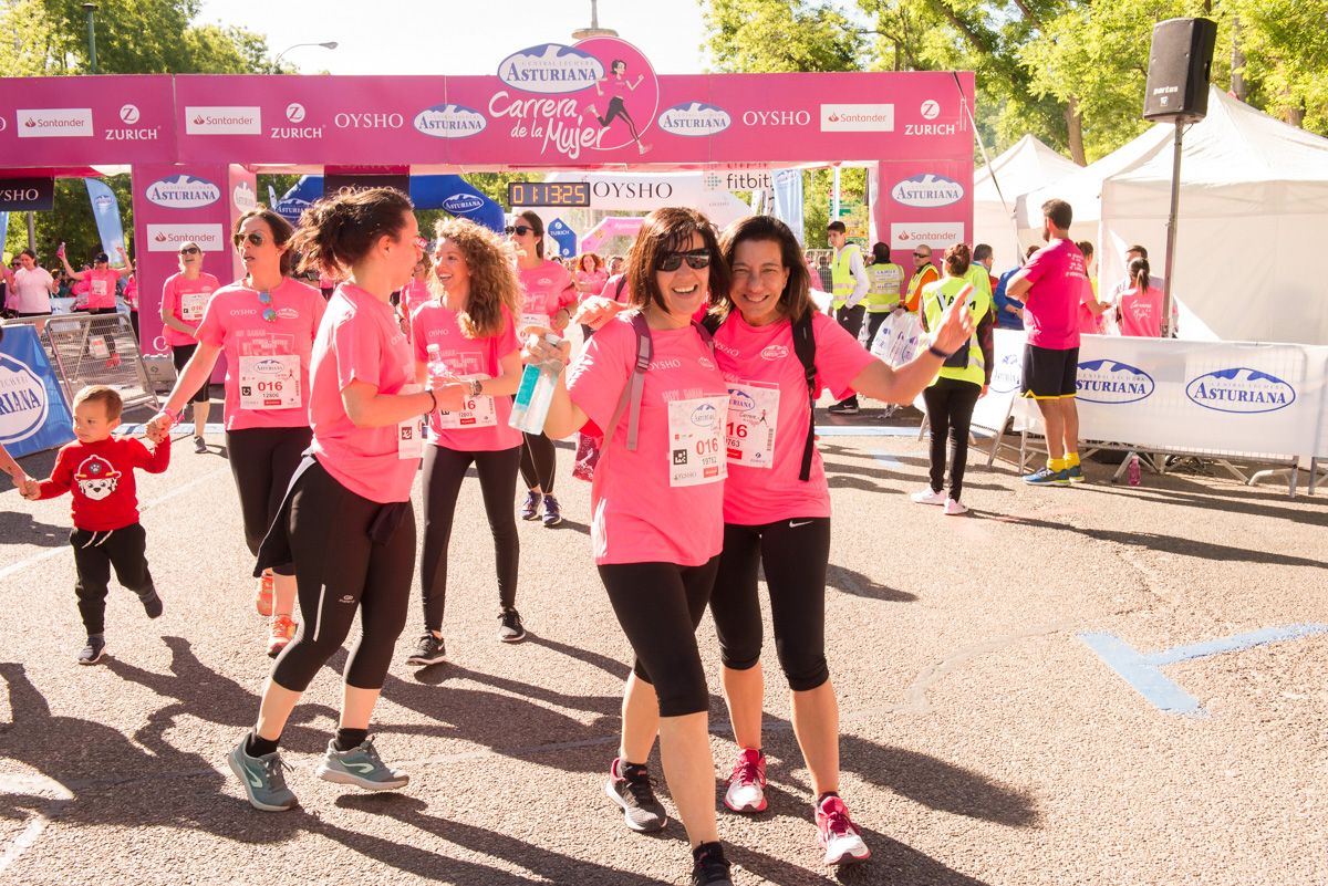 Carrera de la Mujer de Madrid - META, ARCO IZQUIERDO (de 1:12:58 a 1:15:30)