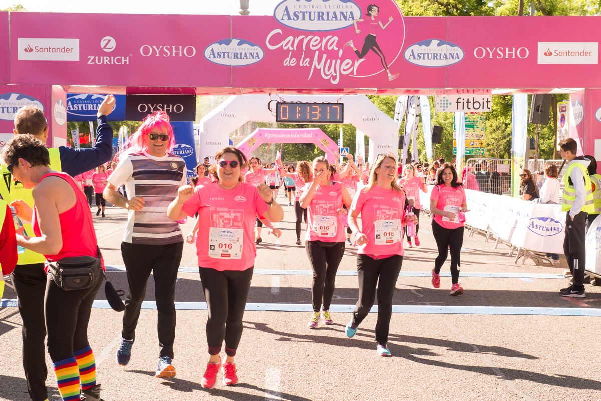 Carrera de la Mujer de Madrid - META, ARCO IZQUIERDO (de 1:12:58 a 1:15:30)