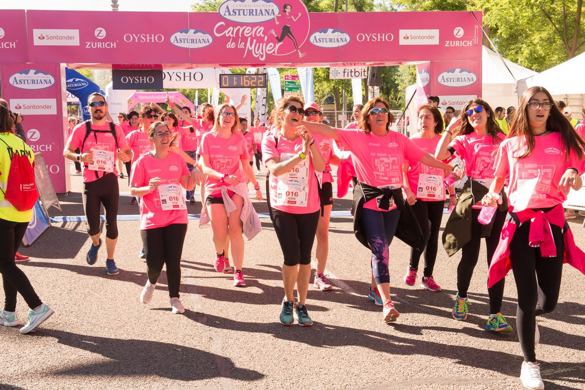 Carrera de la Mujer de Madrid - META, ARCO IZQUIERDO (de 1:15:31 a 1:17:53)