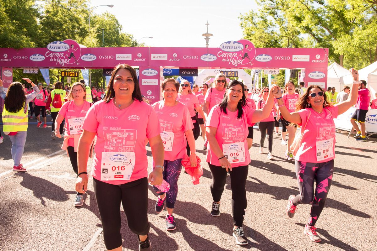 Carrera de la Mujer de Madrid - META, ARCO IZQUIERDO (de 1:15:31 a 1:17:53)