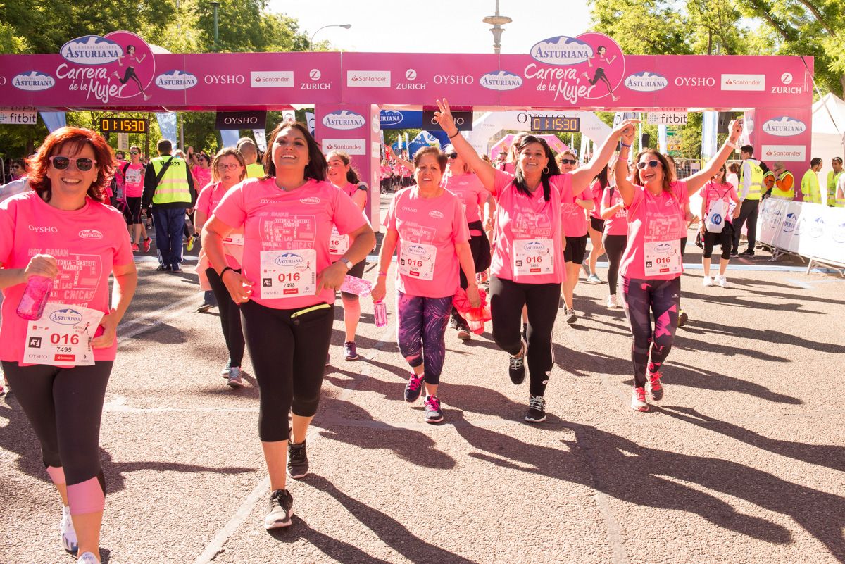 Carrera de la Mujer de Madrid - META, ARCO IZQUIERDO (de 1:12:58 a 1:15:30)