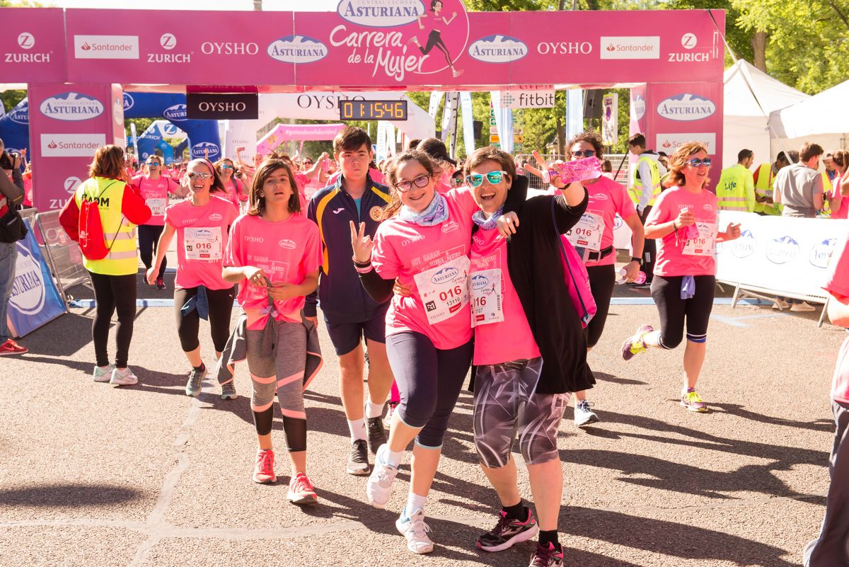 Carrera de la Mujer de Madrid - META, ARCO IZQUIERDO (de 1:15:31 a 1:17:53)