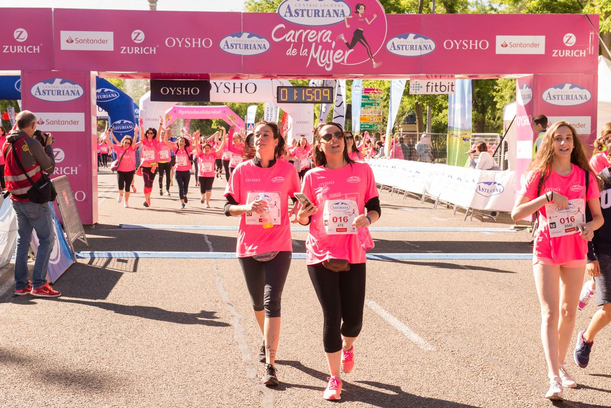 Carrera de la Mujer de Madrid - META, ARCO IZQUIERDO (de 1:12:58 a 1:15:30)