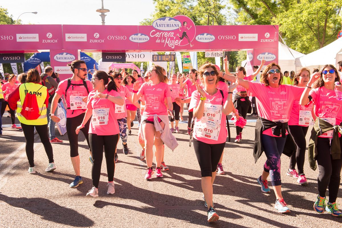 Carrera de la Mujer de Madrid - META, ARCO IZQUIERDO (de 1:15:31 a 1:17:53)