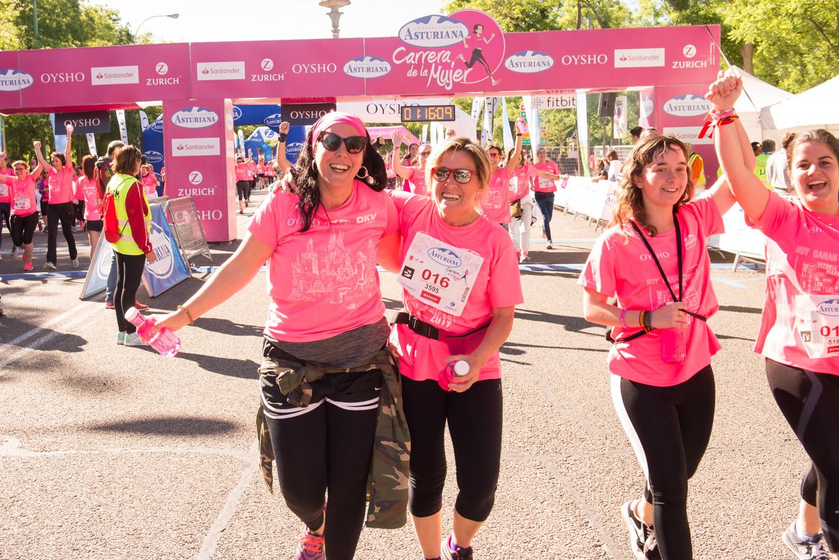 Carrera de la Mujer de Madrid - META, ARCO IZQUIERDO (de 1:15:31 a 1:17:53)