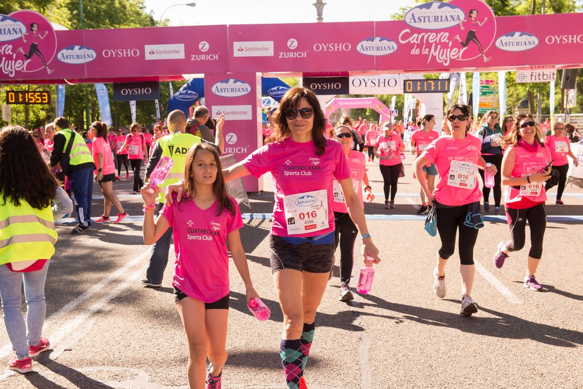 Carrera de la Mujer de Madrid - META, ARCO IZQUIERDO (de 1:15:31 a 1:17:53)