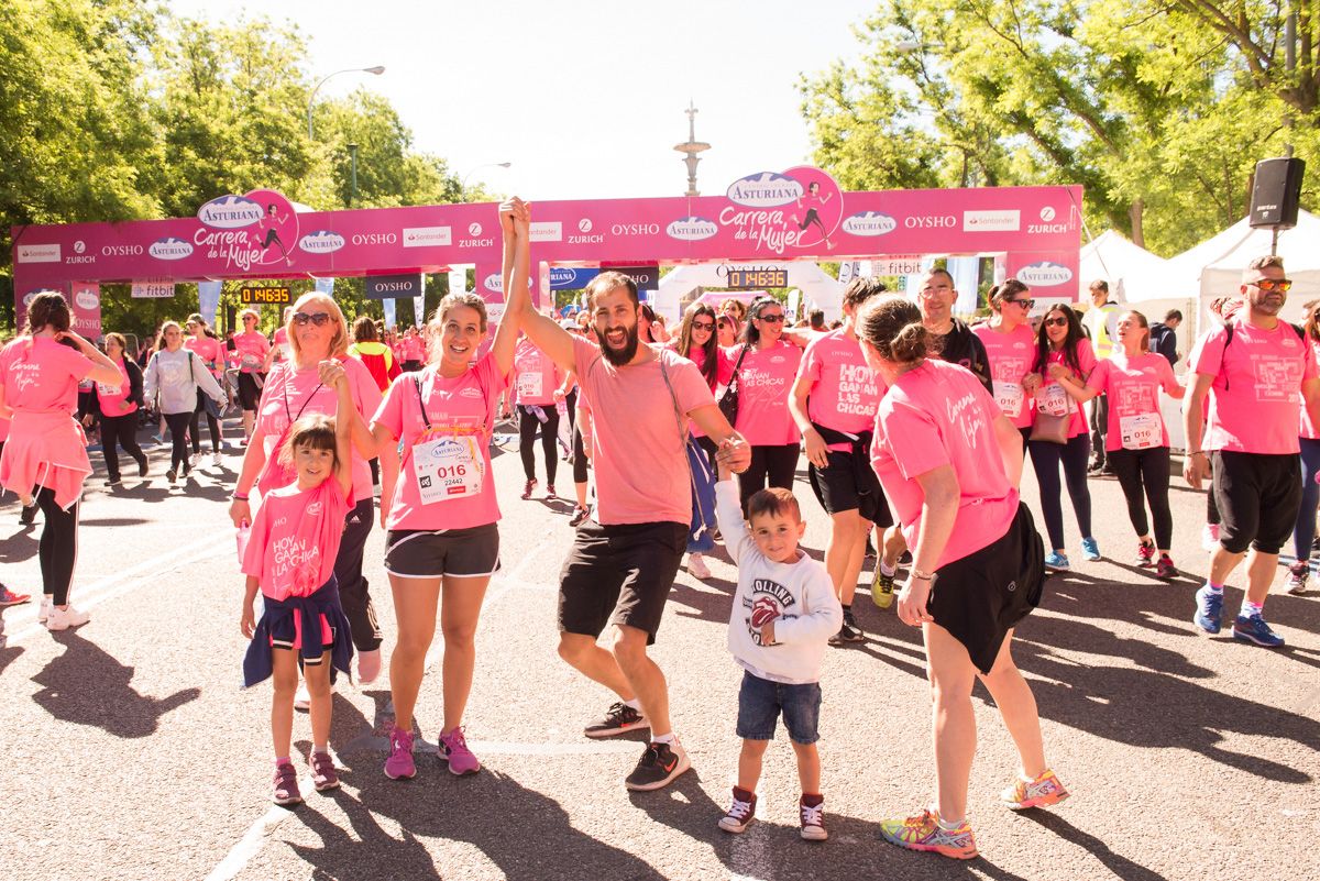 Carrera de la Mujer de Madrid - META, ARCO IZQUIERDO (de 1:46:27 a 1:48:48)
