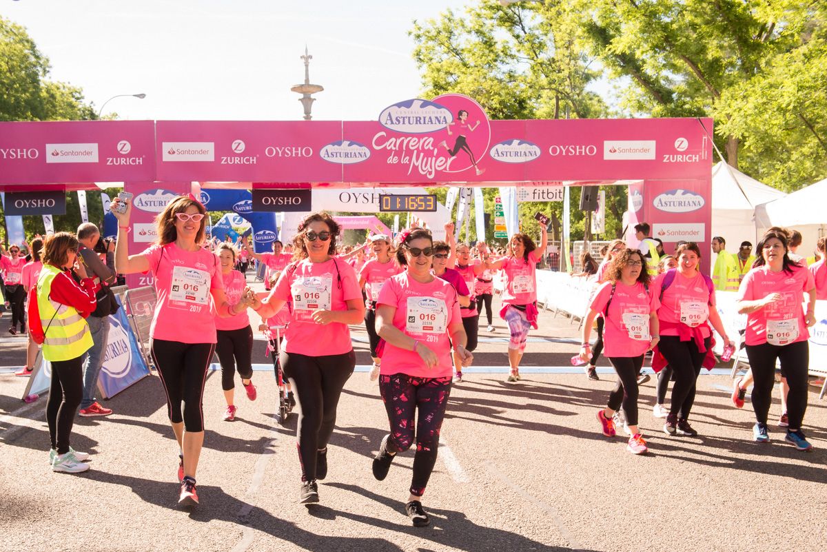 Carrera de la Mujer de Madrid - META, ARCO IZQUIERDO (de 1:15:31 a 1:17:53)
