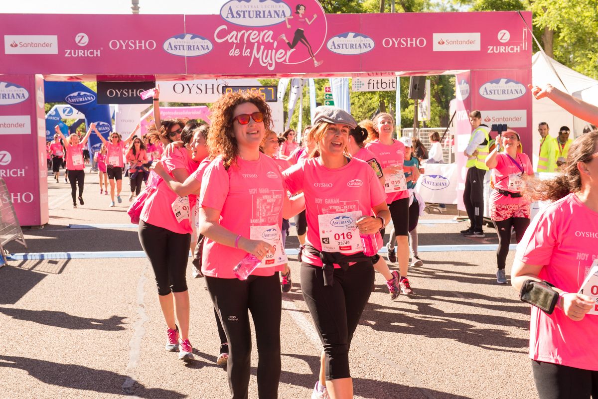 Carrera de la Mujer de Madrid - META, ARCO IZQUIERDO (de 1:15:31 a 1:17:53)