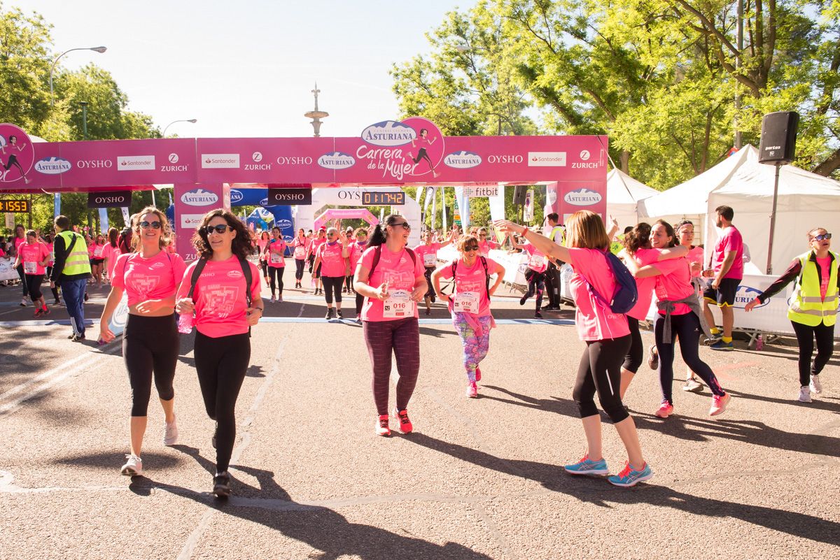 Carrera de la Mujer de Madrid - META, ARCO IZQUIERDO (de 1:15:31 a 1:17:53)