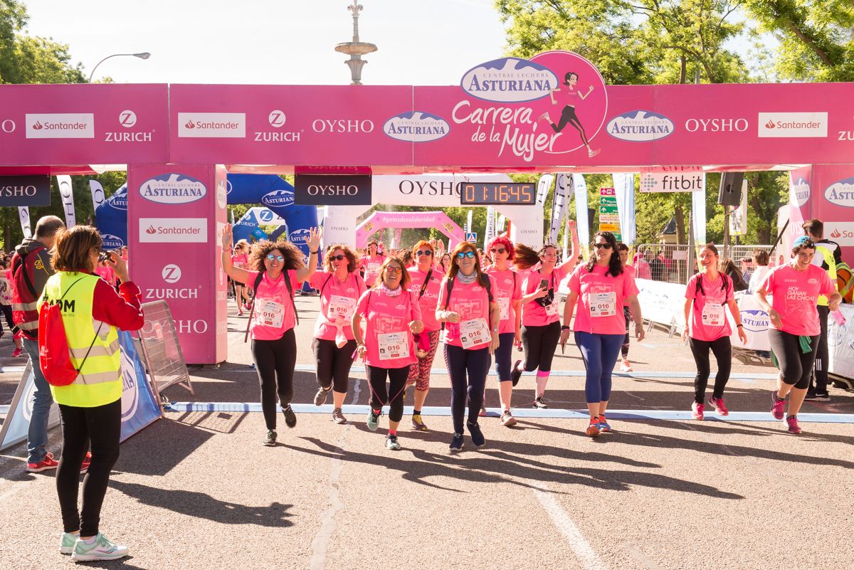 Carrera de la Mujer de Madrid - META, ARCO IZQUIERDO (de 1:15:31 a 1:17:53)