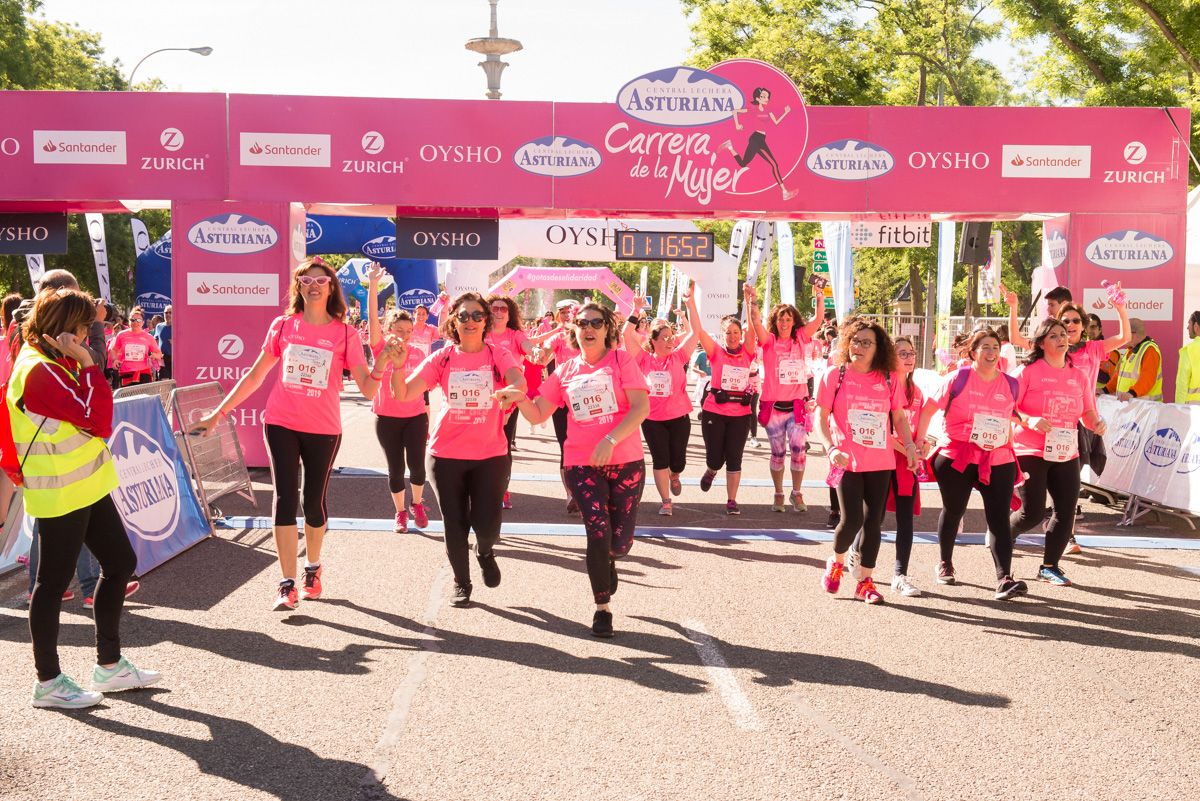 Carrera de la Mujer de Madrid - META, ARCO IZQUIERDO (de 1:15:31 a 1:17:53)