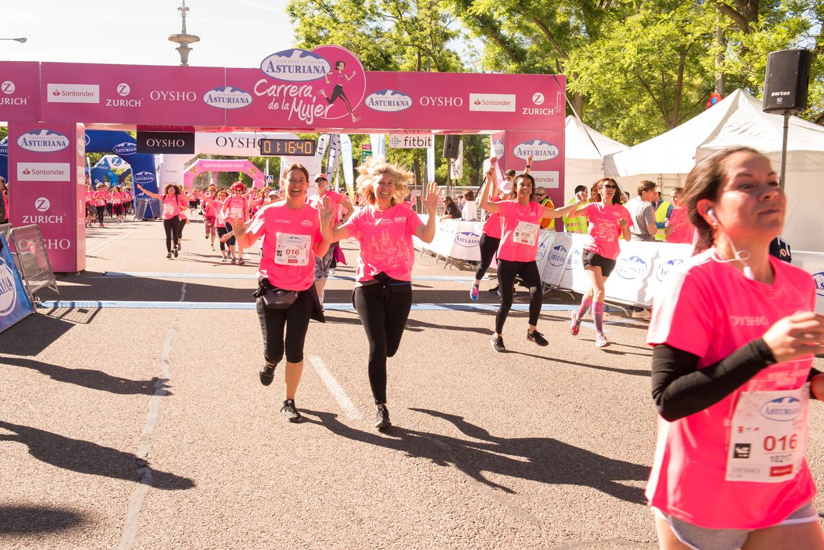 Carrera de la Mujer de Madrid - META, ARCO IZQUIERDO (de 1:15:31 a 1:17:53)