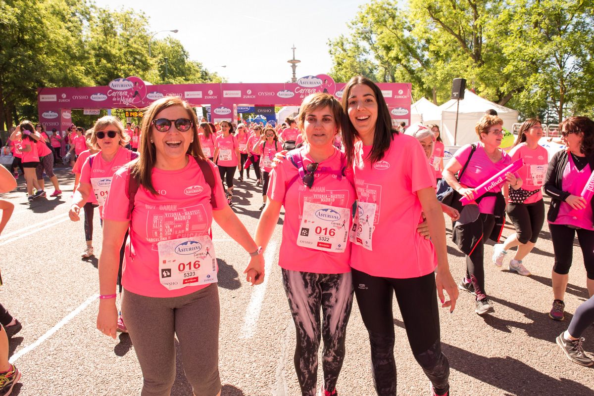 Carrera de la Mujer de Madrid - META, ARCO IZQUIERDO (de 1:46:27 a 1:48:48)