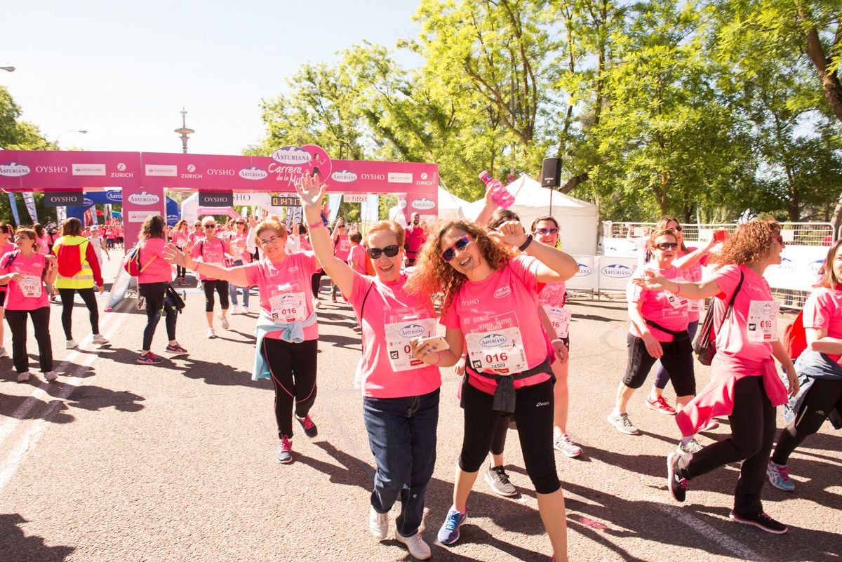 Carrera de la Mujer de Madrid - META, ARCO IZQUIERDO (de 1:46:27 a 1:48:48)