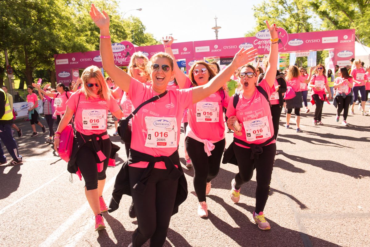 Carrera de la Mujer de Madrid - META, ARCO IZQUIERDO (de 1:46:27 a 1:48:48)