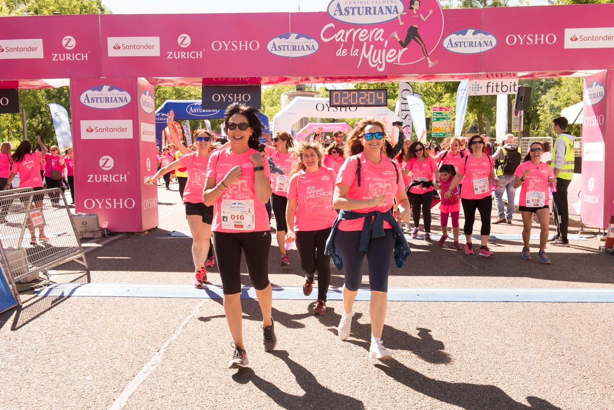 Carrera de la Mujer de Madrid - META, ARCO IZQUIERDO (de 2:00:45 a 2:03:39)