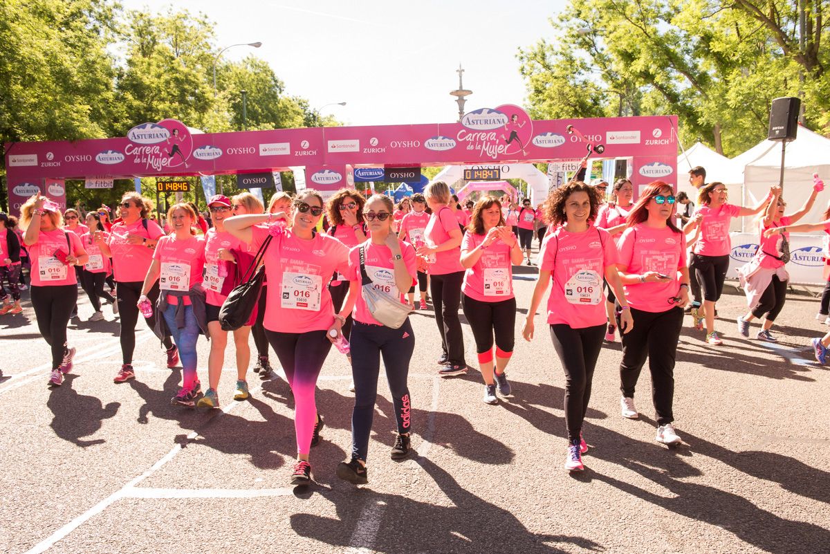 Carrera de la Mujer de Madrid - META, ARCO IZQUIERDO (de 1:46:27 a 1:48:48)