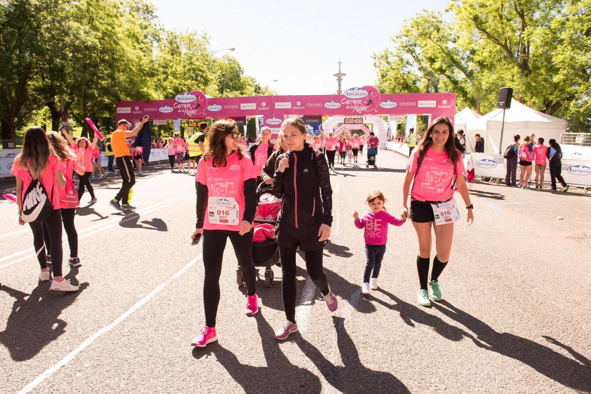 Carrera de la Mujer de Madrid - META, ARCO IZQUIERDO (de 2:03:50 a 2:07:17)