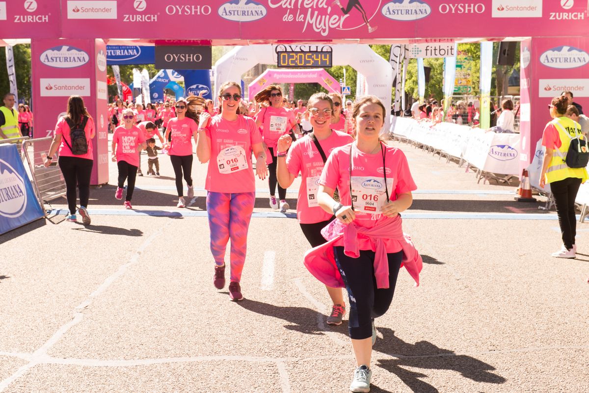 Carrera de la Mujer de Madrid - META, ARCO IZQUIERDO (de 2:03:50 a 2:07:17)
