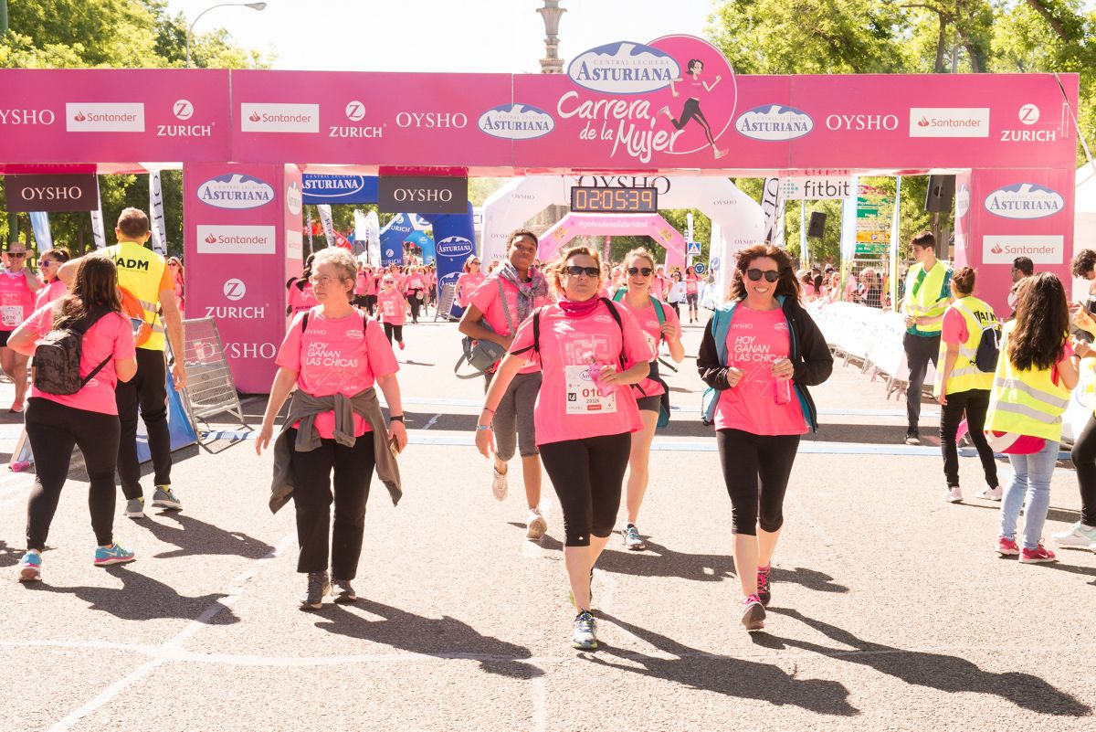 Carrera de la Mujer de Madrid - META, ARCO IZQUIERDO (de 2:03:50 a 2:07:17)
