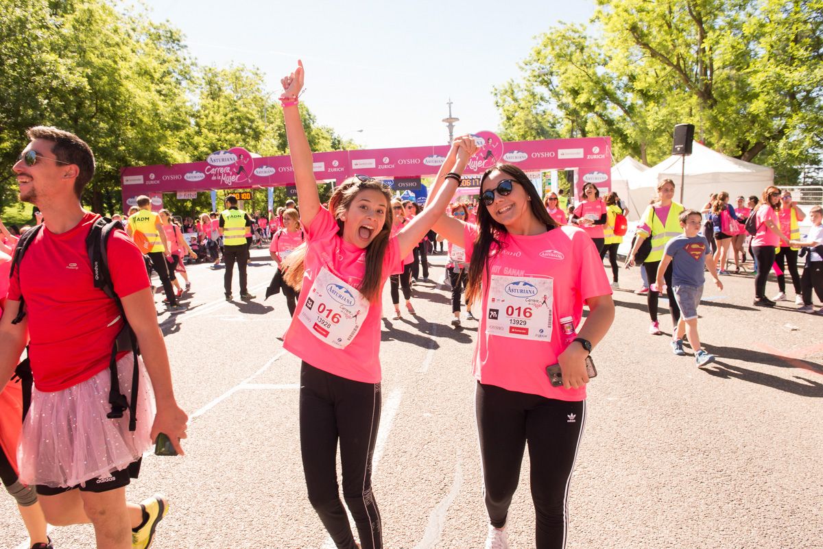 Carrera de la Mujer de Madrid - META, ARCO IZQUIERDO (de 2:03:50 a 2:07:17)